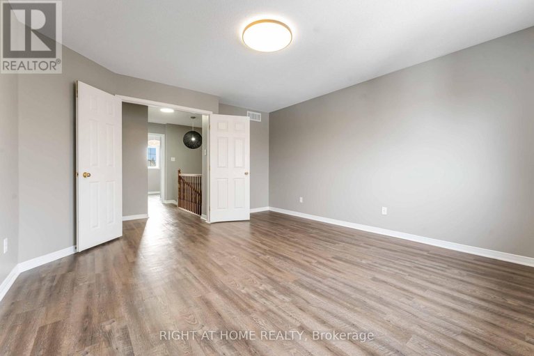 29443377/123-kinross-private/morgans-grantsouth-march/ottawa/ontario/K2K3P9_45