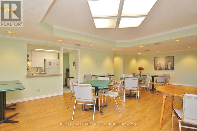 29629891/305-80-sandcastle-drive/leslie-park/ottawa/ontario/K2H9E7_36