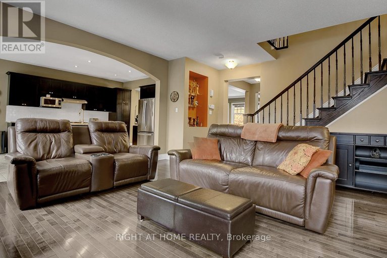 29641405/701-everlasting-crescent/springridgeeast-village/ottawa/ontario/K4A0K2_15