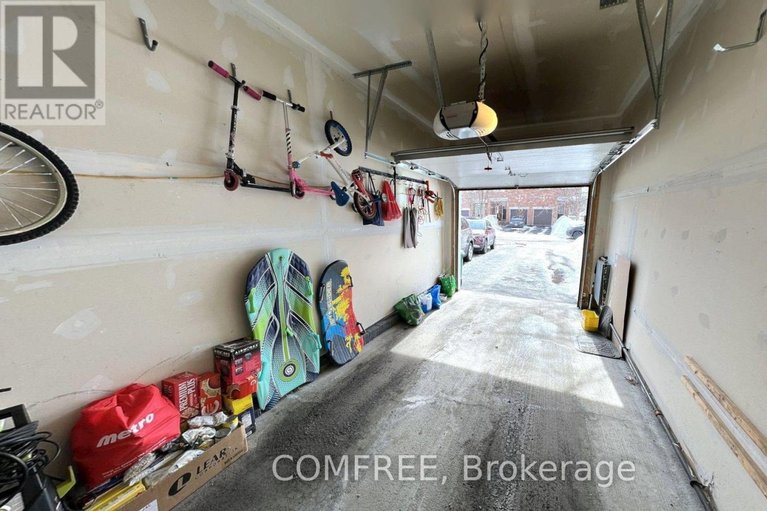 29454048/294-waymark-crescent/emerald-meadowstrailwest/ottawa/ontario/K2M0A5_31