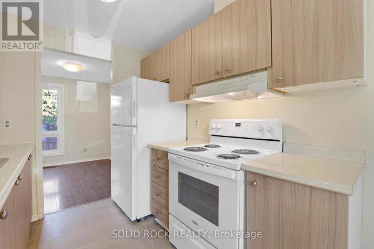 29379153/18-35-thistledown-court/pheasant-run/ottawa/ontario/K2J1J4_13