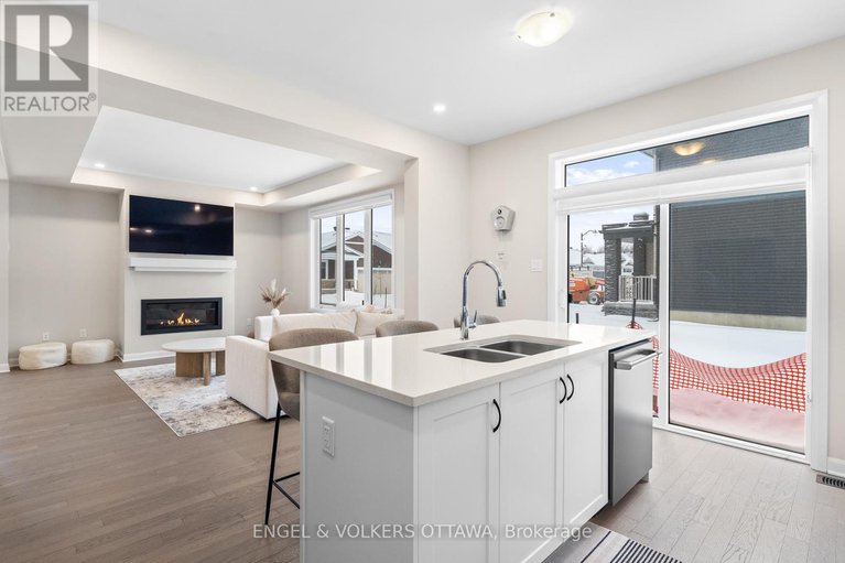 28163519/2053-wanderer-avenue/mahogany-community/ottawa/ontario/K4M0X1_14