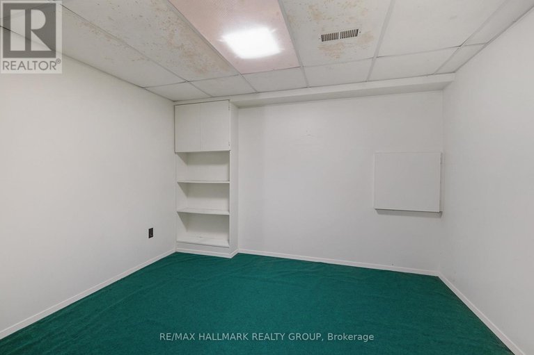 28648160/625-trelawny-private/carleton-square/ottawa/ontario/K2C3M9_21