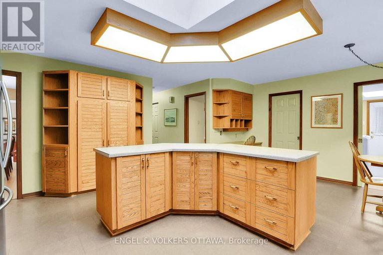 28202827/7-deerfield-drive/mcnabbraeside-twps/mcnabbraeside/ontario/K0A3L0_15
