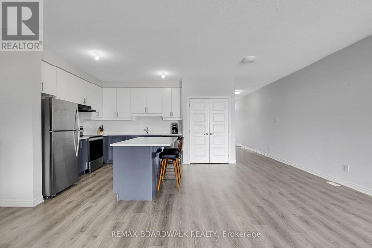 29563577/306-pilot-private/emerald-meadowstrailwest/ottawa/ontario/K2V0S4_16