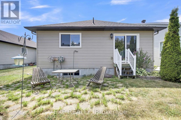 28736934/141-sadler-drive/mississippi-mills-ramsay-twp/mississippi-mills/ontario/K0A1A0_42