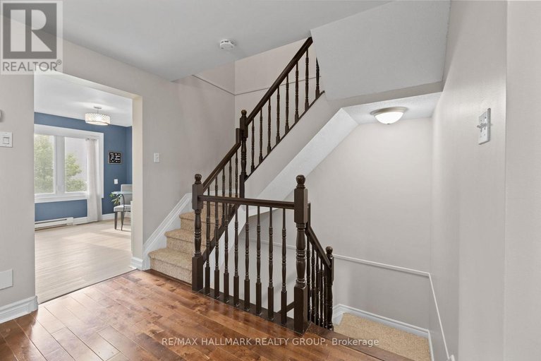 28870743/1951-ashmont-street/chapel-hill/ottawa/ontario/K1C7B9_13