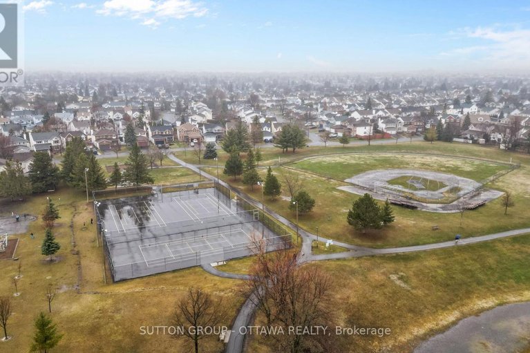 29615591/540-des-conifers-crescent/fallingbrookgardenway-south/ottawa/ontario/K4A3E2_47