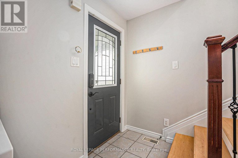 29162671/20-perkins-street/west-centre-town/ottawa/ontario/K1R7G5_18