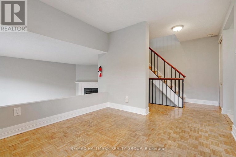 28701496/12f-larkshire-lane/pheasant-run/ottawa/ontario/K2J1Y6_7