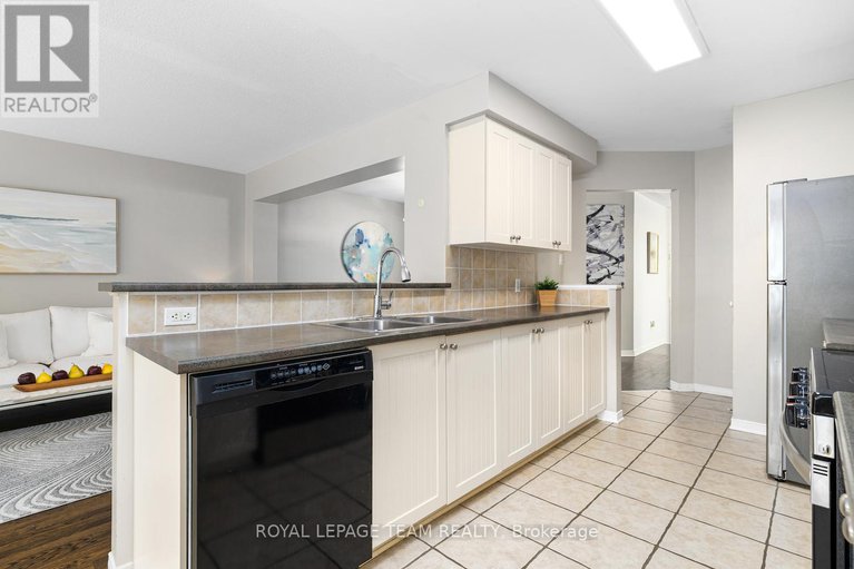 28616920/207-portrush-avenue/longfields/ottawa/ontario/K2J5J6_22