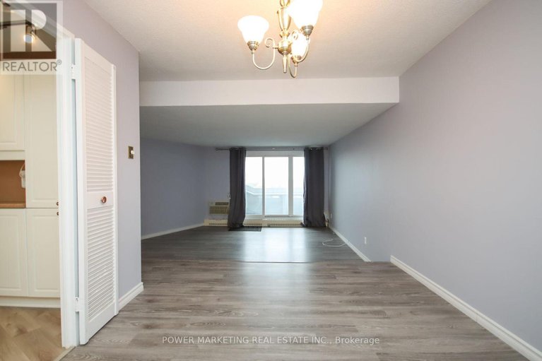 28098292/1604-1081-ambleside-drive/woodroffe/ottawa/ontario/K2B8C8_16