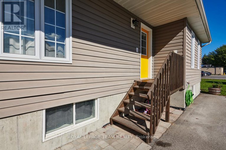 28984527/6-george-street/finch/north-stormont/ontario/K0C1K0_3