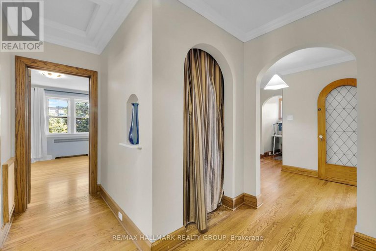 29388099/1-iona-street/ottawa-west/ottawa/ontario/K1Y3L6_26