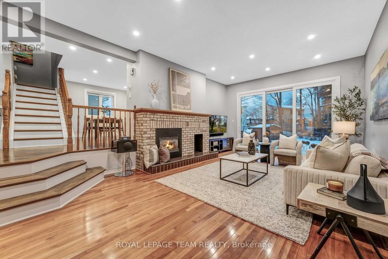 29208661/3831-autumnwood-street/emerald-woodssawmill-creek/ottawa/ontario/K1T2G9_8