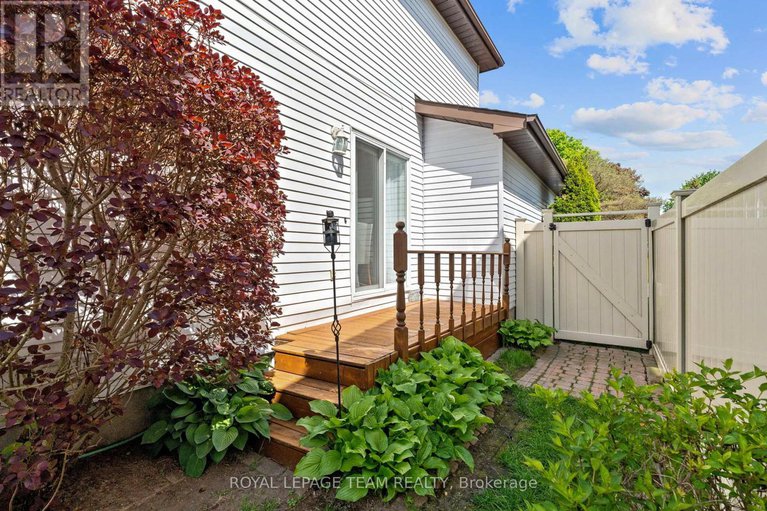 28934381/23-glacier-street/on-the-green/ottawa/ontario/K2J2M7_39