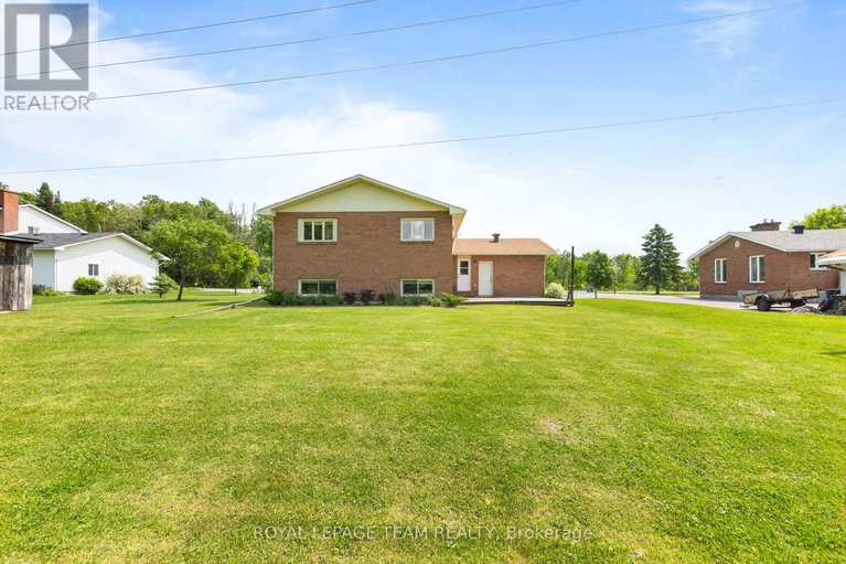 28621218/2150-8th-line-road/osgoode-twp-north-of-reg-rd-6/ottawa/ontario/K0A2P0_34