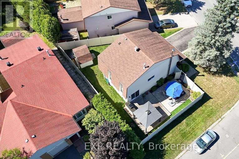 28799326/6084a-vineyard-drive/convent-glen/ottawa/ontario/K1C2M5_45