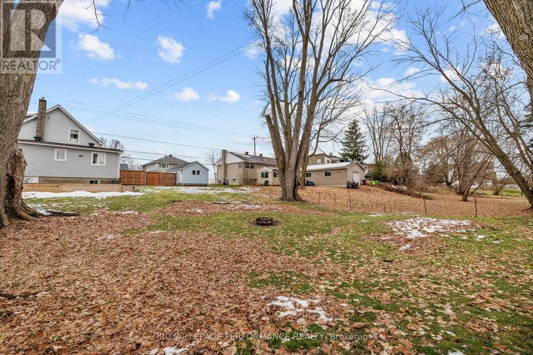 29250123/1133-laurier-street/town-of-rockland/clarence-rockland/ontario/K4K1E3_30