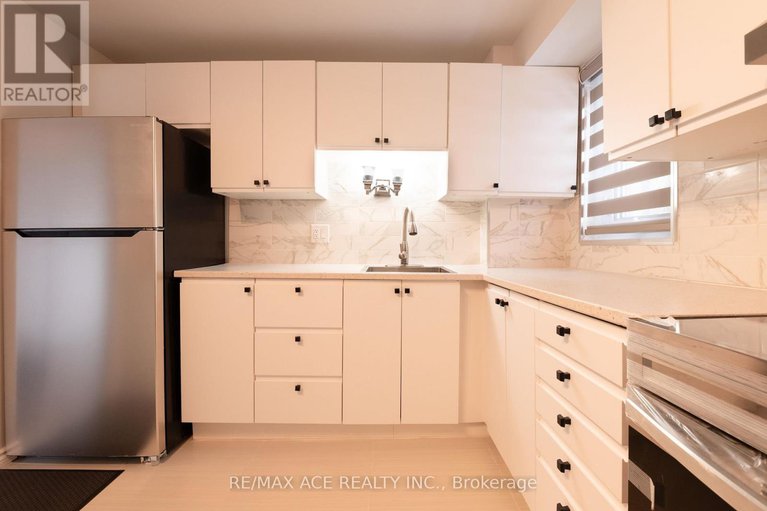 29252814/1506-1171-ambleside-drive/woodroffe/ottawa/ontario/K2B8E1_12