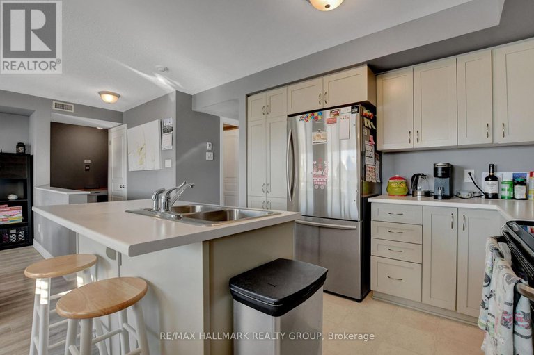 29449930/8-2210-tenth-line-road/avalon-west/ottawa/ontario/K4A0X7_11