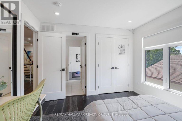 28843847/2154-rice-avenue/woodroffe/ottawa/ontario/K2A0C4_26