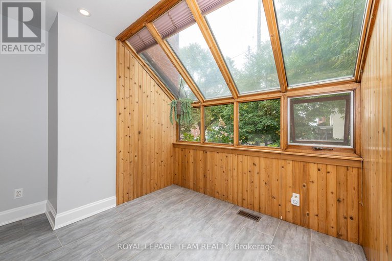 29428183/c-595-besserer-street/sandy-hill/ottawa/ontario/K1N6C8_12