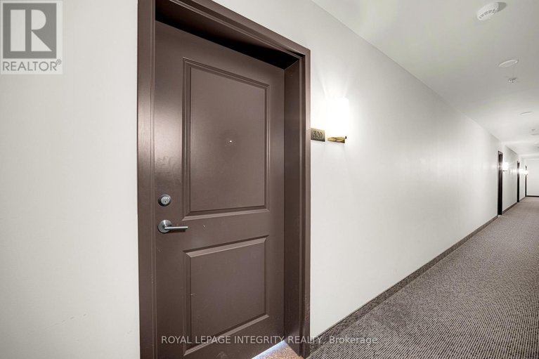 29631804/320-429-kent-street/ottawa-centre/ottawa/ontario/K2P1B5_9