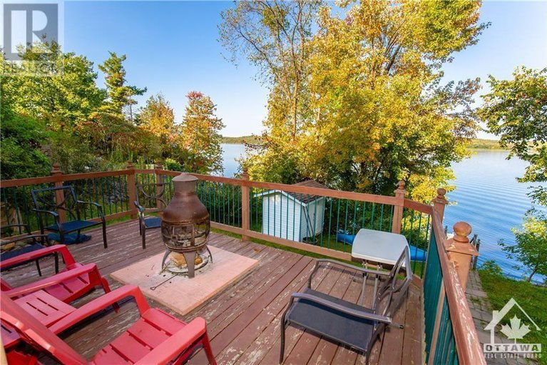 27522542/64-rossel-trail/muskrat-lake/cobden/ontario/K0J1K0_25
