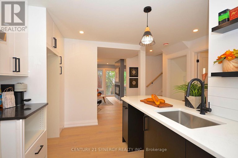 29092307/34-660-hochelaga-street/carson-meadows/ottawa/ontario/K1K2E9_12