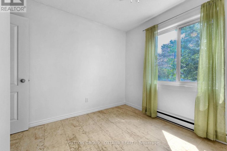 28719477/202a-2044-arrowsmith-drive/beacon-hill-south/ottawa/ontario/K1J7V8_23