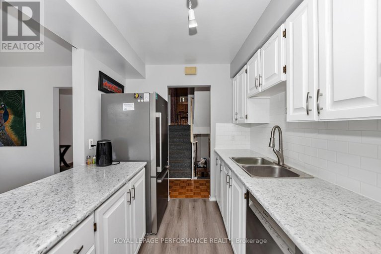 28777870/302-salter-crescent/beaverbrook/ottawa/ontario/K2K1Z3_10