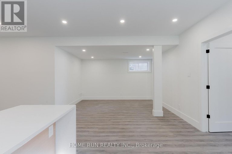 29004888/2239-page-road/chapel-hill/ottawa/ontario/K1C7K5_33