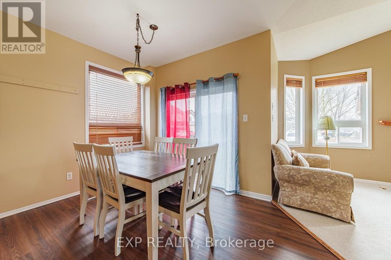 29636240/356-west-ridge-drive/stittsville-south/ottawa/ontario/K2S2G8_12