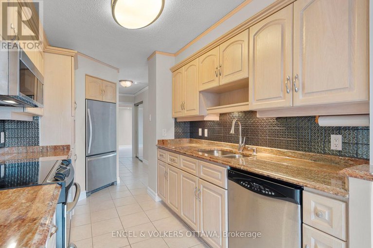 28971106/1604-545-st-laurent-boulevard/viscount-alexander-park/ottawa/ontario/K1K4H9_16
