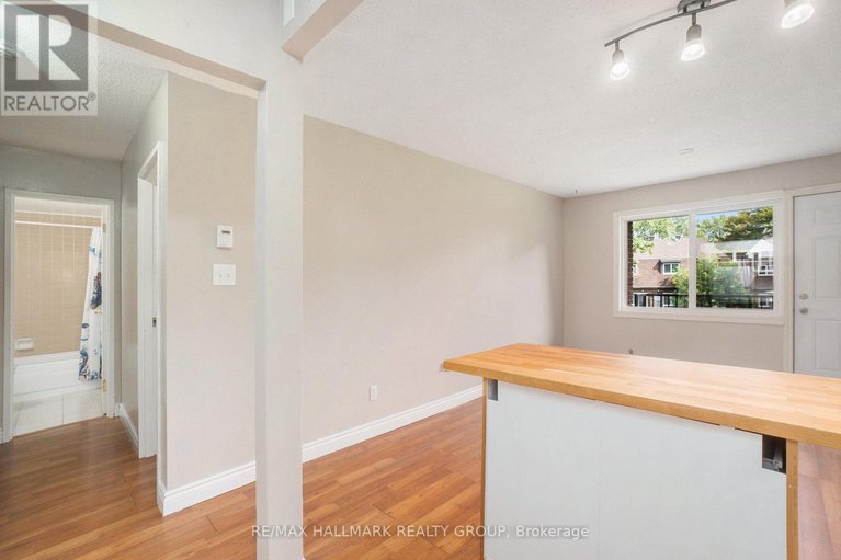 28804726/203c-2041-arrowsmith-dr-drive/beacon-hill-south/ottawa/ontario/K1J7V7_9