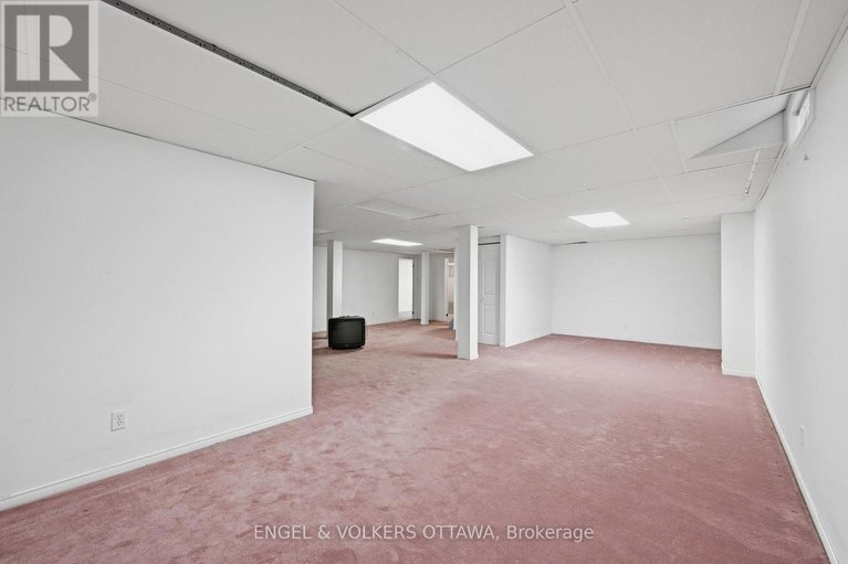 29484139/591-merkley-drive/fallingbrookpineridge/ottawa/ontario/K4A1S3_37