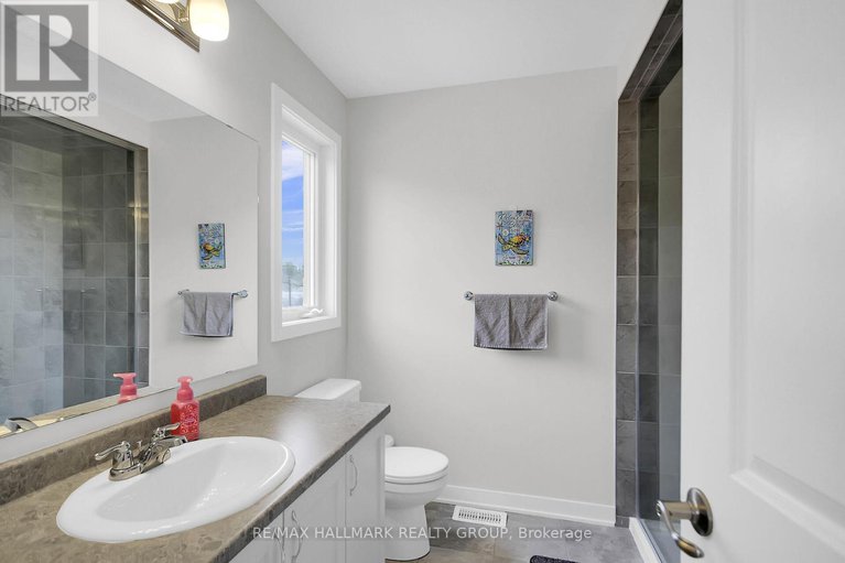 28480332/676-quilter-row/goulbourn-twp-from-franktown-rdsouth-to-rideau/ottawa/ontario/K0A2Z0_25