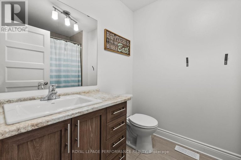 29039549/279-belfort-street/embrun/russell/ontario/K0A1W0_29