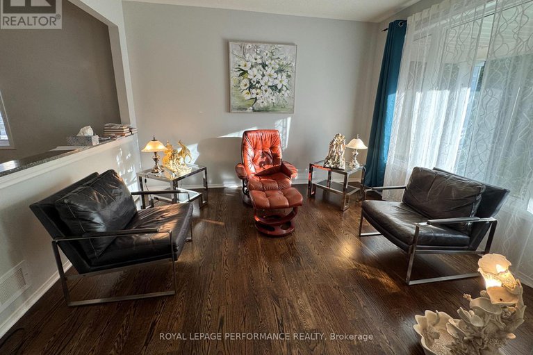28975407/164-copperwood-street/convent-glen-north/ottawa/ontario/K1C7S3_12