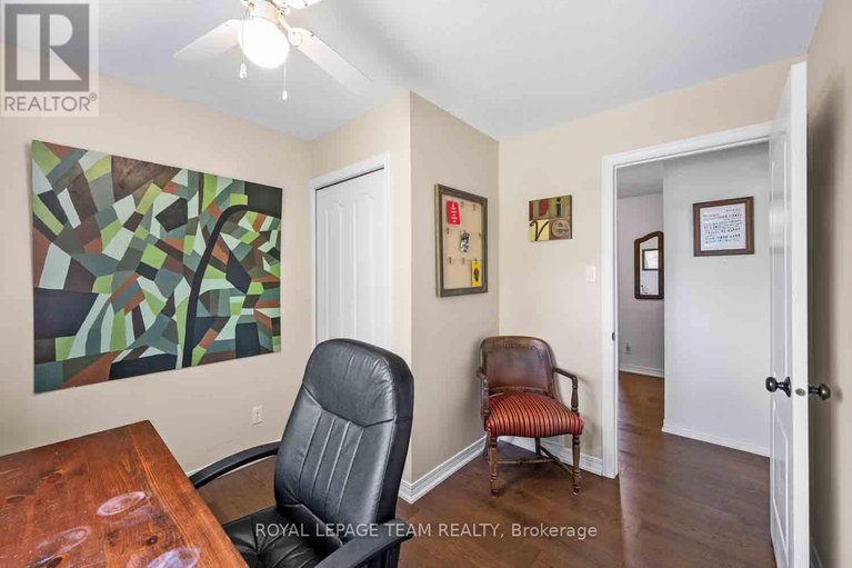 28853466/1271-collier-crescent/greely/ottawa/ontario/K4P1C1_30