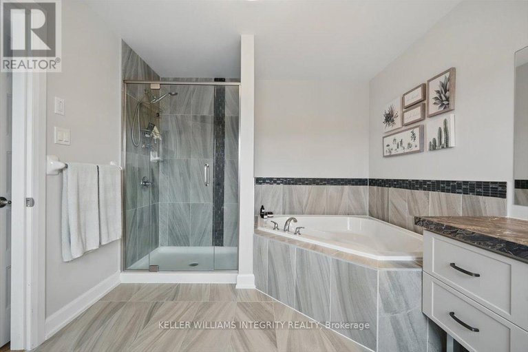 28310173/74-cobblestone-drive/village-of-russell/russell/ontario/K4R0B2_21