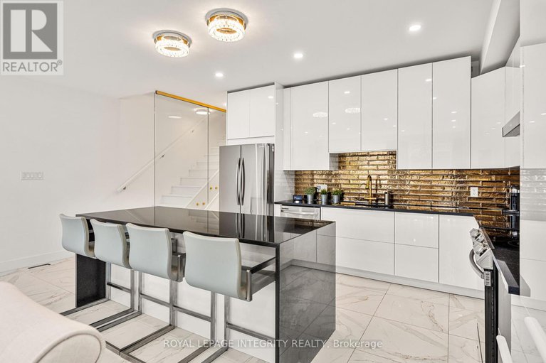 28612659/266-currell-avenue/westborohampton-park/ottawa/ontario/K1Z7J6_12