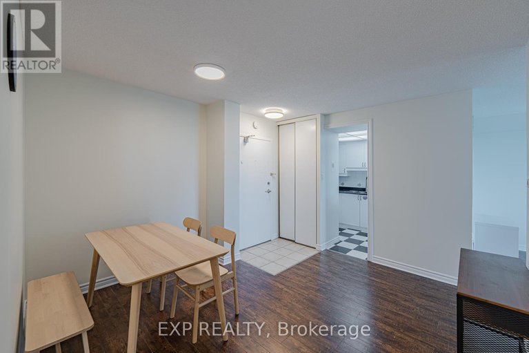 28557945/1111-555-brittany-drive/viscount-alexander-park/ottawa/ontario/K1K4C5_22