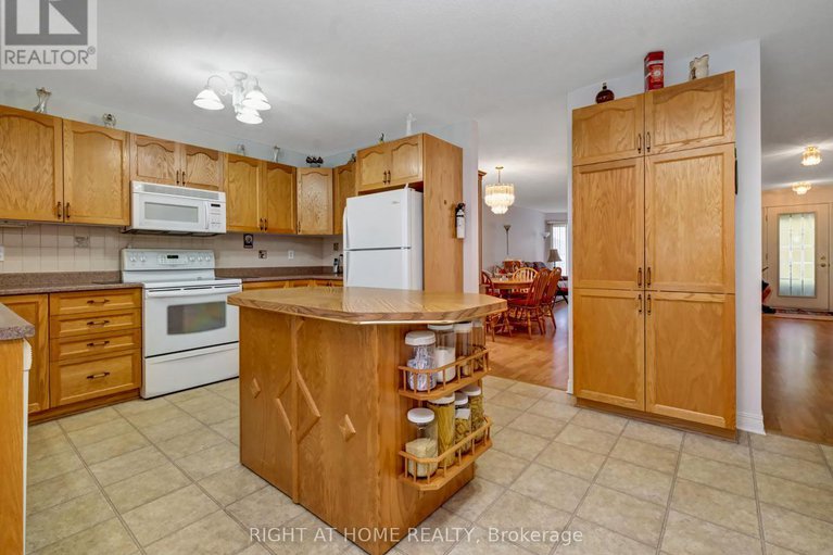 29149892/144-sandra-crescent/town-of-rockland/clarence-rockland/ontario/K4K1R7_18