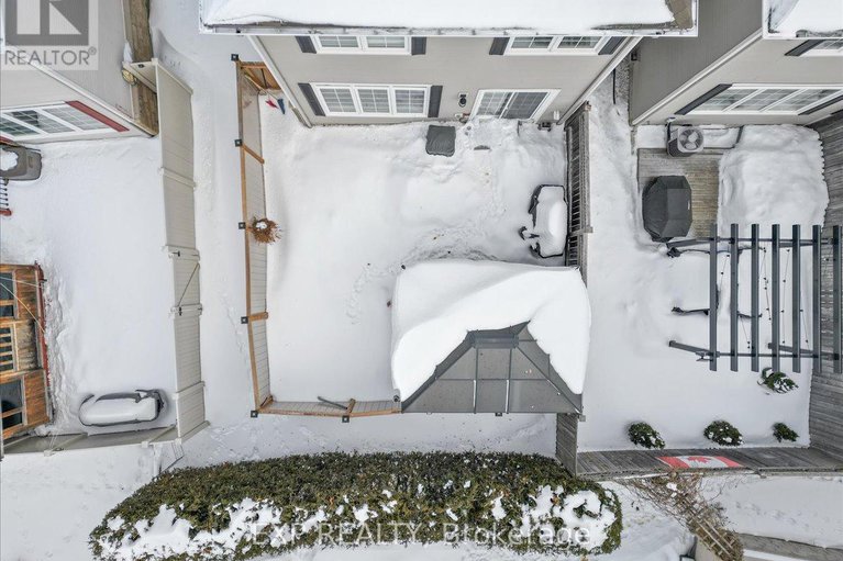 29428180/589-pepperville-crescent/emerald-meadowstrailwest/ottawa/ontario/K2M0E7_39