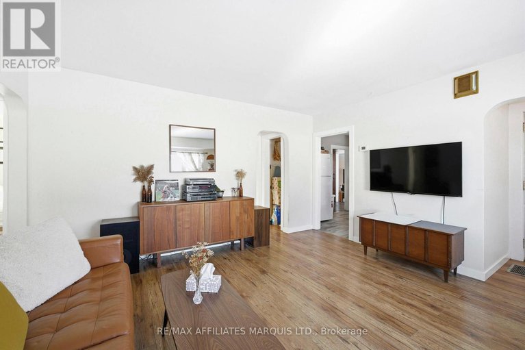 29337110/29-johnson-crescent/long-sault/south-stormont/ontario/K0C1P0_8