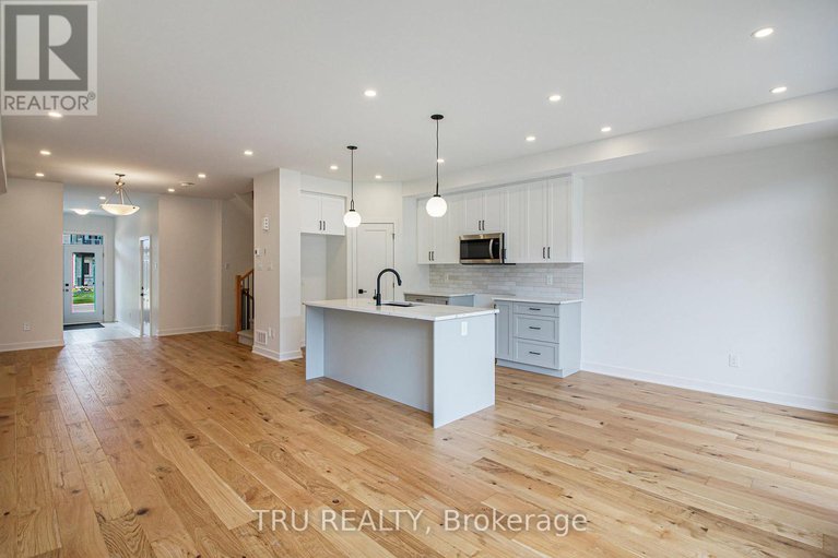 28831344/947-cologne-street/embrun/russell/ontario/K0A1W0_4
