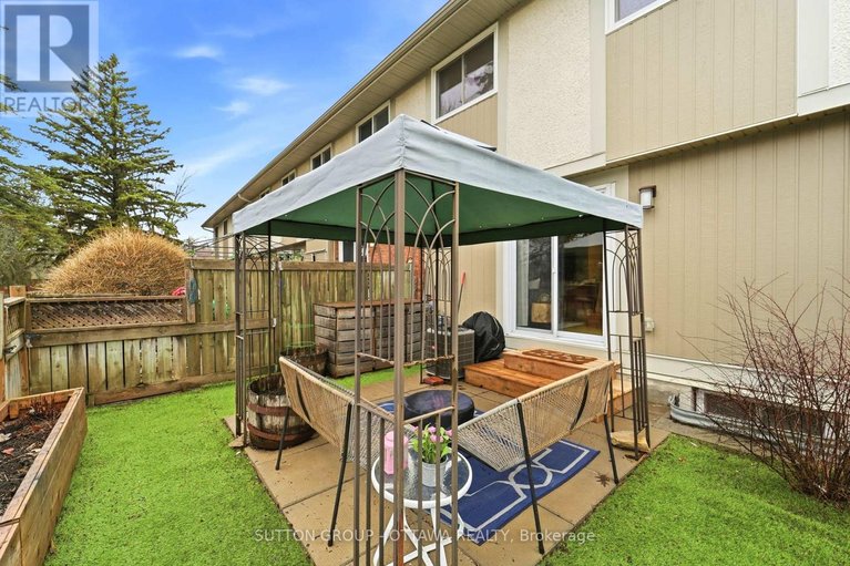 29617710/3907e-old-richmond-road/arbeatha-park/ottawa/ontario/K2H8T8_37