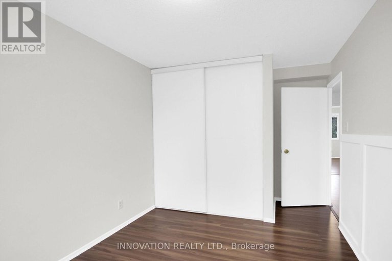 28915689/26-corley-private/heron-gateindustrial-park/ottawa/ontario/K1V8T7_27